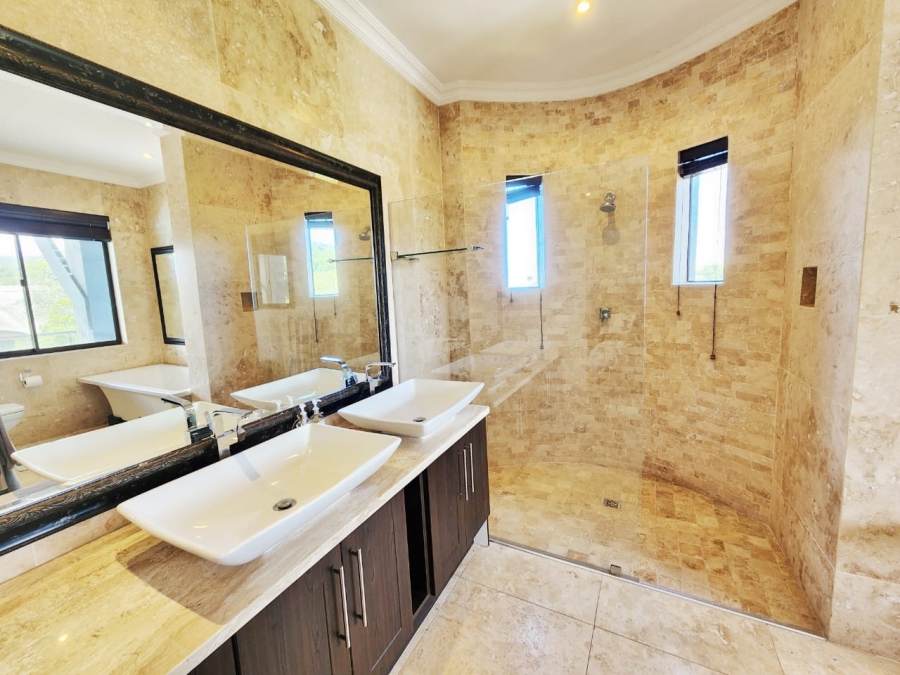 4 Bedroom Property for Sale in Wilderness Central Western Cape